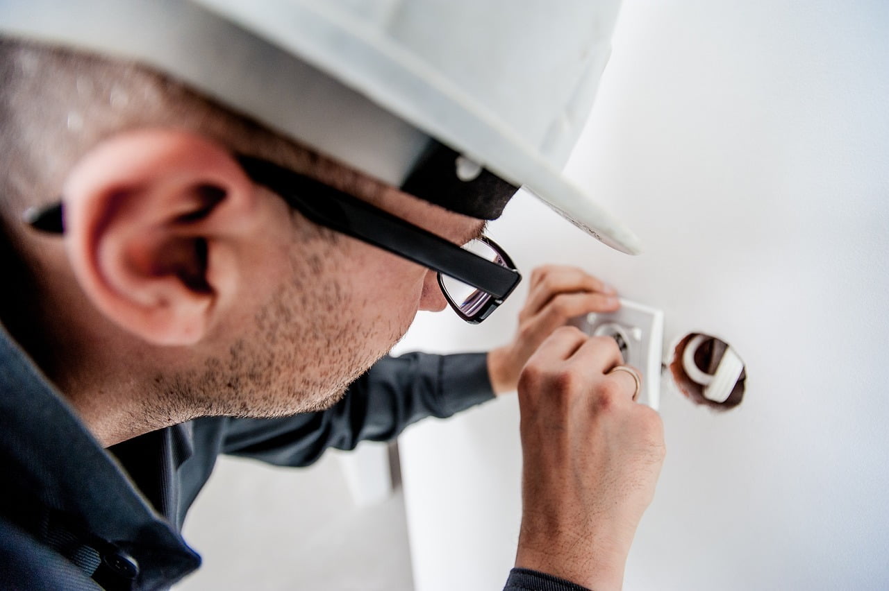 The Essential Guide to Electrical Safety in Your Melbourne Workplace