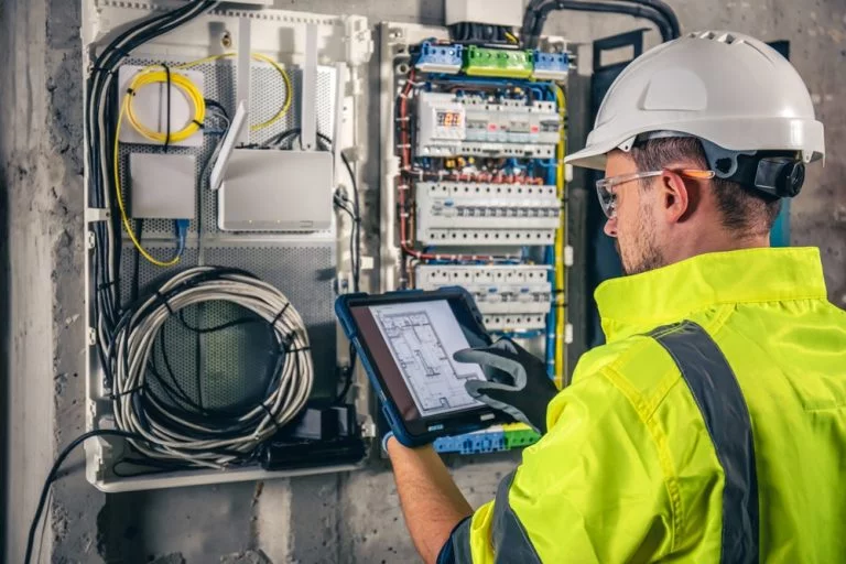 switchboard repairs in commercial setting